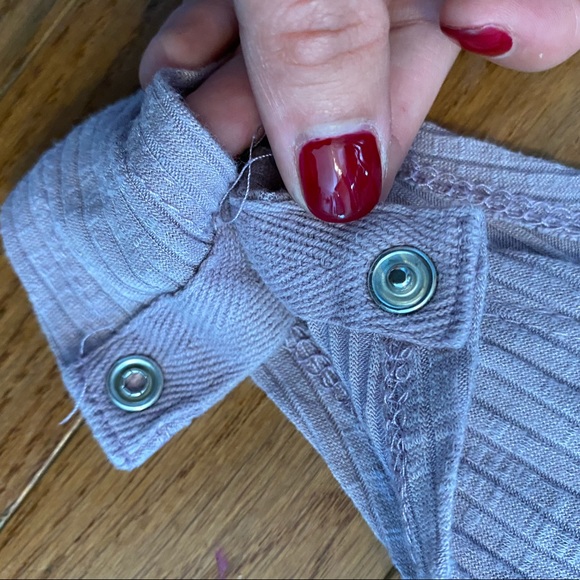 Shoulder cut out body suit - Picture 4 of 4